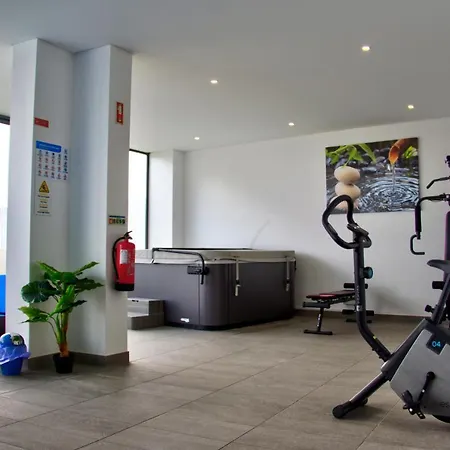 Villa Ria Alvor- Swimming Pool & Jacuzzi *