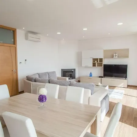 Ria Alvor- Swimming Pool & Jacuzzi Villa *