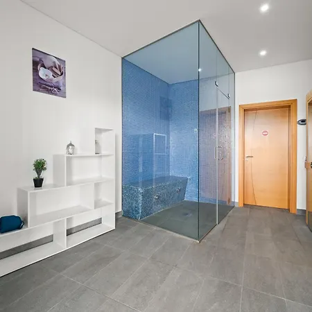 Ria Alvor- Swimming Pool & Jacuzzi *