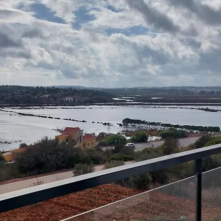 Villa Ria Alvor- Swimming Pool&jacuzzi *